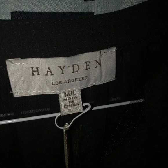 Hayden, Lace accented top,NWT - Picture 10 of 11